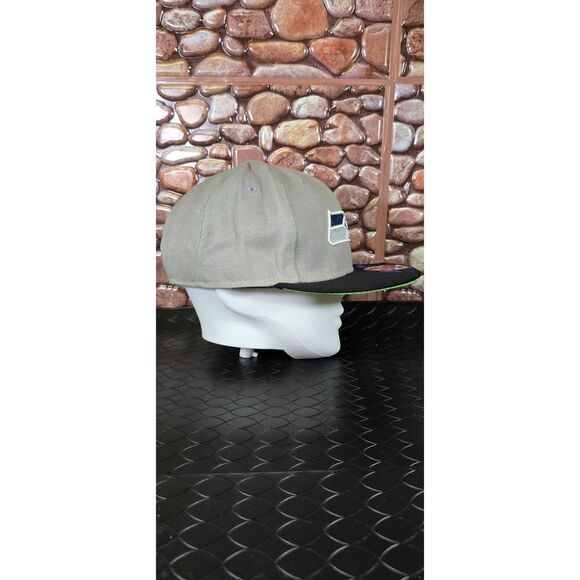 Vintage NFL Seattle Seahawks New Era Adjustable Snapback Cap - Picture 3 of 10